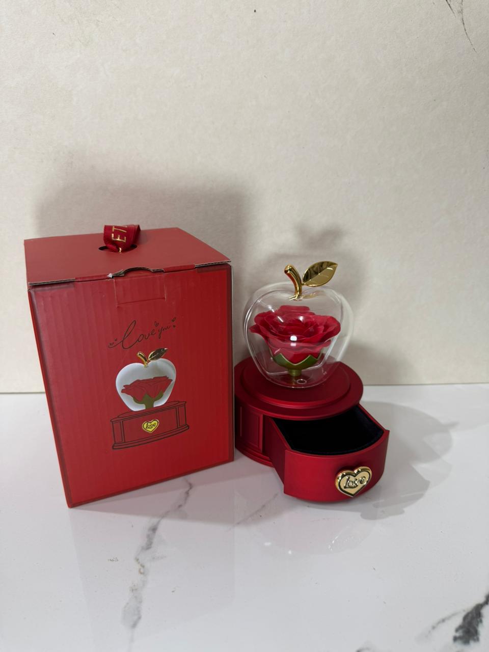 علبة تفاح وردة
